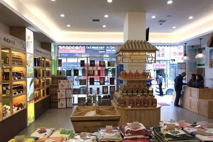 將放心糧油店開到家門口，能否打通放心糧油消費的最后一公里？